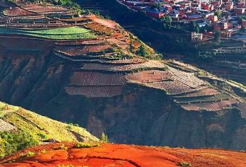 昆明出发往返东川红土地|红土地大观|落霞沟|乐谱【1，商务团一车一团2人起订 2，大巴团，自行到集合点集合】
