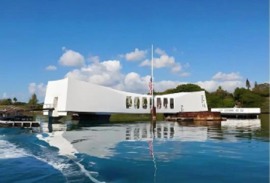 夏威夷檀香山钻石头山+珍珠港+威基基海滩+恐龙湾包车一日游【[包车游]行程可调，可制定】