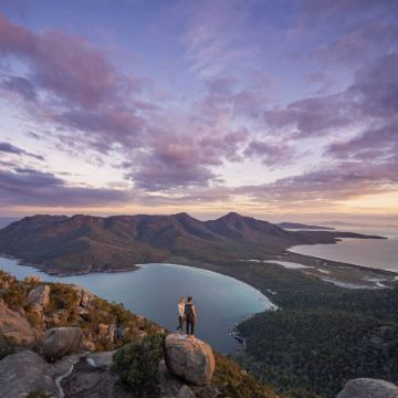 塔州一手地接|澳洲塔斯马尼亚酒杯湾蜜月湾一日游|上门接天天发