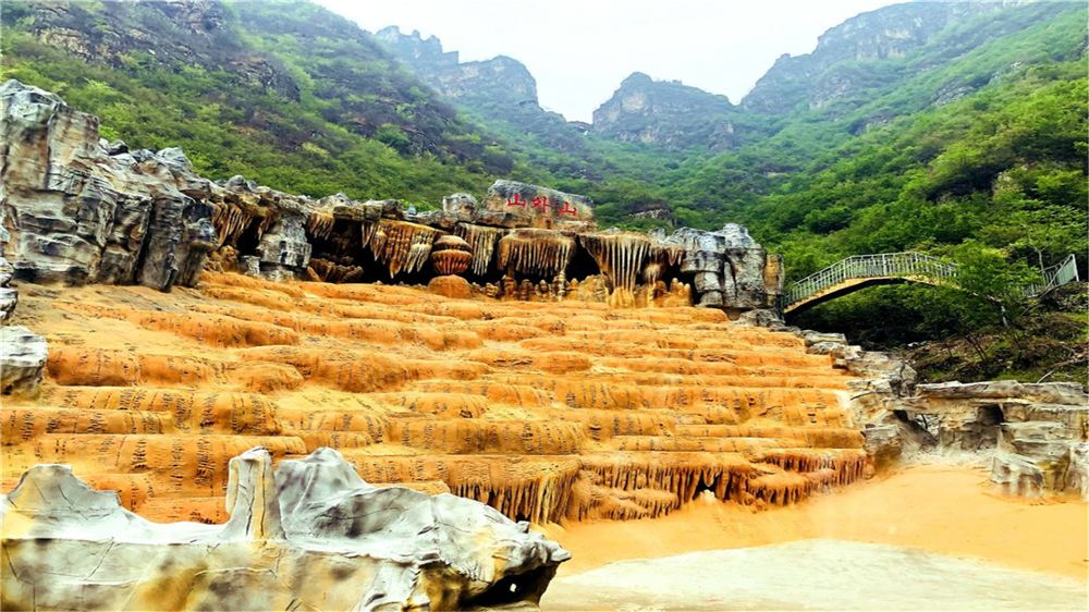 北京十渡野三坡漂流涞野乐园一日游高空玻璃漂流溶洞玻璃漂流水帘云田