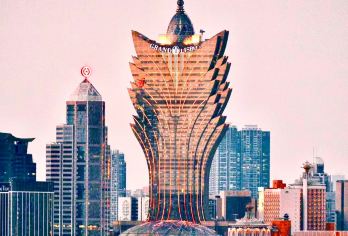 澳门一日游+经典景点【大促立减+登巴黎塔+多线路小团可选】【[优良资质]23 年只专注港澳旅游，实力让口碑落地，多地出发+多套餐可选（总有一个适合您）】