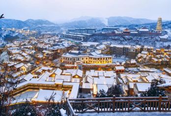 古北水镇+司马台长城一日游【赏水镇日游全景·登司马台长城】【[服务升级]品质大巴舒适座椅，景区9小时自由行，贴心&自由；】