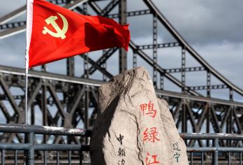 丹东断桥+抗美援朝纪念馆+国门+虎山长城+安东老街一日活动【[品质保证]品质小团，自家发团，旅行社承诺不进购物店，真正团型！】