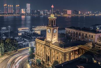 【金秋-私家团】黄鹤楼+昙华林+粮道街+古德寺+黎黄陂路【[产品特色]VIP一对一包车服务 定制游 不赶行程 无须拼车 自由随心】