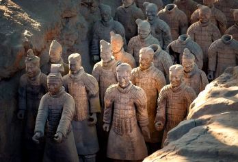 【12人小团】兵马俑+华清宫一日游【可选长恨歌/驼铃传奇】【[精品小团]晚出发12人小团，拒接人潮，邂逅专属风景，轻松出游。】