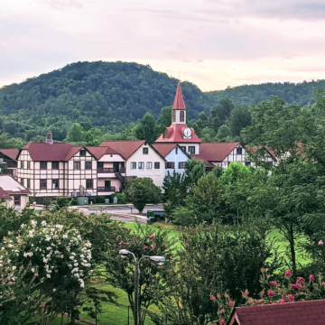 美国亚特兰大-海伦-德国风情小镇一日游【中文专车-惬意舒适】