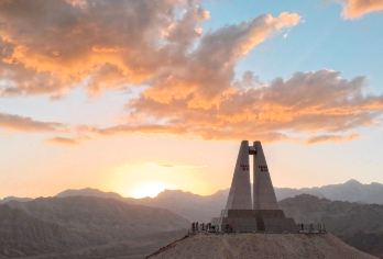 【拼大团】中国西极一日游【日落最晚的地方 纯玩无购物】【本地发团旅行社，专业旅游管家1对1服务】