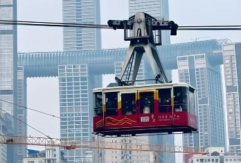 【重庆一日游跟团】大礼堂+李子坝+白公馆+磁器口+洪崖洞【蜀道山城经典一日游|含空调旅游车|资深导游带队】