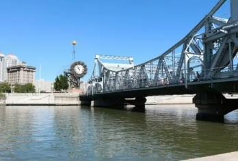 天津海河沿线讲解 解放桥金汤桥摩天轮 2.5小时窦窦专场精讲【不拼团，行程起始无需等待其他游客！】