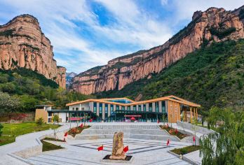 【黄崖洞一日游，包含景区电梯缆车电瓶车】【太行山深处的大峡谷，抗战时期八路军总部兵工厂旧址，有美景有历史的好地方】