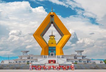 西安旅游法门寺一日游乾陵茂陵懿德太子墓三环内接早特色素斋【走进“国家宝藏”所再现的唐珍贵壁画发现地】