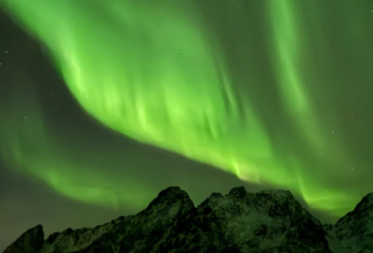 挪威乘坐大巴追极光一日游【3小时|英文团·希尔克内斯往返】【专业追光路线，3 小时沉浸式守候，邂逅梦幻北极光】