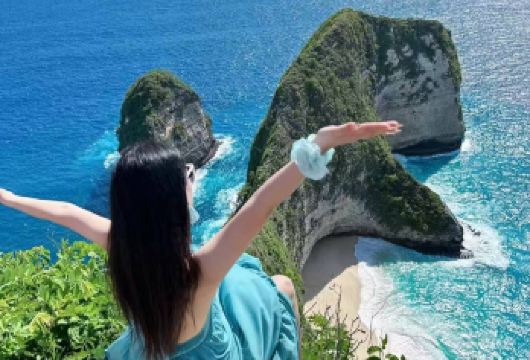 佩妮达岛西线一日游：精灵坠崖+破碎沙滩+天神浴池+水晶湾【巴厘岛专车酒店上门接送纯玩团，中文客服接待】