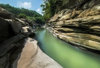 【恩施屏山汽车纯玩一日游】屏山峡谷+车观千丈岩（精品大团）【纯玩无购物】