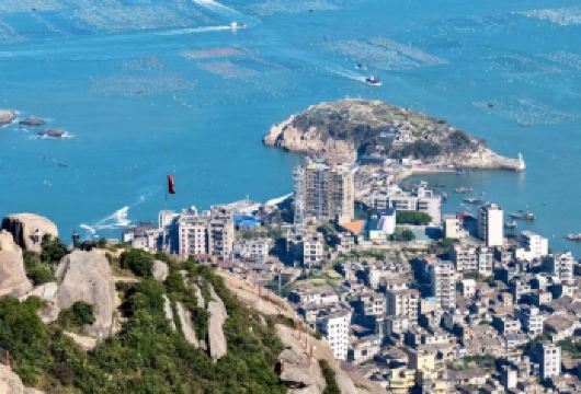 福州连江奇达村＋旗冠顶＋平流尾＋定海湾一日游【[路线总结]集“登山、观海、探秘、休闲”于一体，既能感受渔村文化、地质奥秘，又能享受滨海浪漫。】