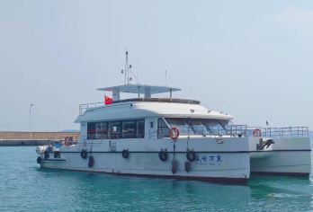 青岛海上观光+五四广场+小麦岛一日游【可选6人团赠游船/纯玩【欣赏万国博览[八大关 ]&网红[天主教堂]& 感受青岛魅力|[ 信号山 栈桥-看海鸥]】