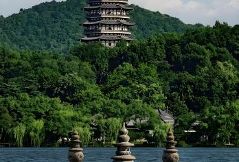 杭州西湖+灵隐寺+雷峰塔|导游|讲解|翻译中英俄多语种可选G【全程中文/英文/俄语/小语种服务，沟通无障碍，景点可调】