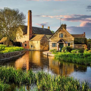 科茨沃尔德+拜伯里+水上伯顿一日游【8人中文小团】