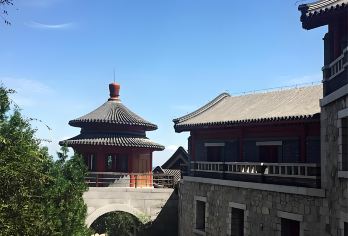 长春叶赫那拉古城+二龙湖风景区 |溯源满族人文，醉享湖畔风光【专车接送/行程可调/可选外语导游】