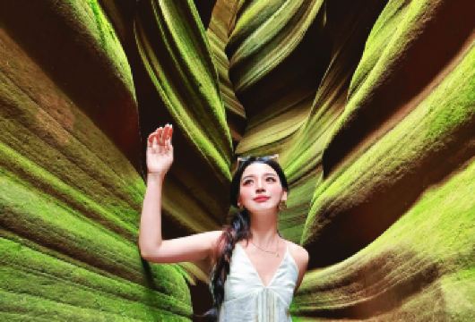 【包车】甘泉大峡谷一日游【天天发团+免费接送+探秘大自然】【[品质升级]专业司机带队，游玩时间充足。】