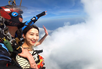 海南乐东莺歌海跳伞基地【4000米海景跳伞+高清摄像跟拍】【[刺激嗨玩]4000米固定翼飞机观光+跳伞摄像跟拍】