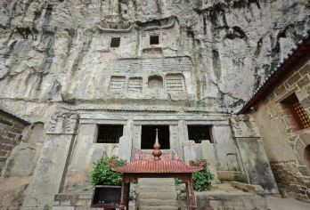 金灯寺-九天圣母庙-三嵕庙-大禹庙-城隍庙-上党门包车游【金灯寺始建于北齐，明代石窟艺术杰出，建筑依山而建，其艺术以精细的佛教人物雕刻著称，水陆殿尤为精华】