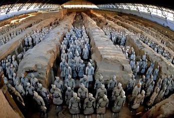 西安兵马俑【2-12人小团丨可选场次丨资深老师讲解】【[趣味讲解]大咖讲师带您古迹寻秦，解锁东方帝国】