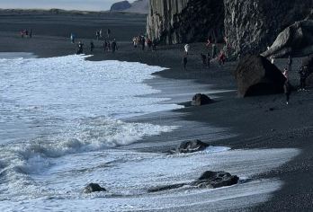 冰岛雷克雅未克往返-纯黄金圈路线-可追极光可多日-包车-精选【专属客服和本地中文司机，一家一团包车】