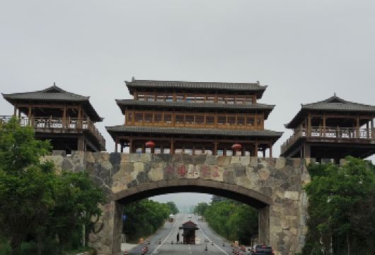 郑国渠旅游风景区+茯茶镇一日游【三环内上门接/体验茯茶文化】【泾阳茯砖茶——中国传统的黑茶之一/亲子游玩/朋友聚会/家庭出游】