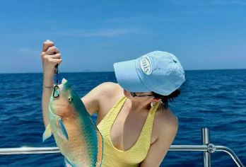 万宁石梅湾加井岛专业海钓艇海钓＋免费鱼饵渔具＋专业指导教学【我们拥有超强的接待能力 船长领队均有专业海钓理论知识以及超强实操技术】