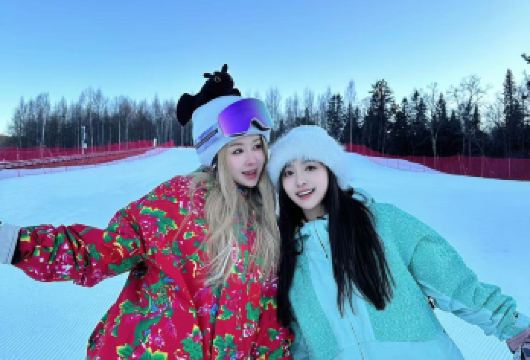 长白山北坡滑雪场【含滑雪票+雪板+雪鞋+雪仗+雪服+护具】【全程接送。出门无忧。2小时套餐，4小时套餐可选】