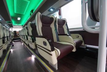 黄果树天星桥陡坡塘瀑布一日游【天天发团&保姆车@可躺可坐】【[旅管家承诺]全程用26座或37座2+1超宽航空座驾，舒适保姆车，轻松躺坐；】