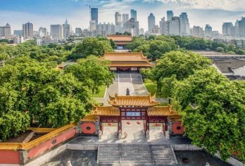 中国南京+牛首山  +中山陵上门接送行程可调【专车加送，】