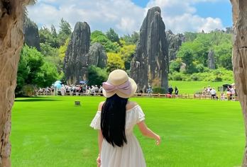 石林风景区一日游【上门接|5000+好评|金牌导游|纯玩团】【[品质鉴定]5000+好评，获得携程全国服务大奖，官方品质认证，纯玩无购物！】