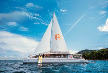 普吉岛皇帝岛+珊瑚岛一日游 帆船出海浮潜 可加深潜 含接送【探秘皇帝岛果冻海，与缤纷珊瑚和热带鱼群共舞】