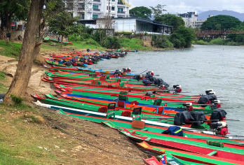 万荣一日游+丛林飞索+南松河皮划艇+午餐+车辆接送+1人起订【坦江溶洞：可观光坦江溶洞、在旁边的坦江小蓝湖游泳】