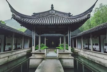 【精品私家小团+耳麦】兰亭景区120分钟资深导游人工讲解【[精品小团]精品小团，拼团的价格，私家团的体验！】