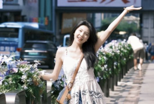 重庆市内一日游全景【晚出发·一口价·2-8人】真纯玩+上门接【重庆精华景点游玩、从“赶景点”到“沉浸式游览”，真纯玩不进店，mini精致2-8人VIP小团；】