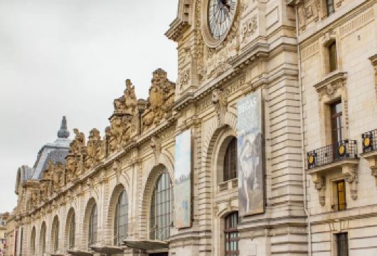 法国巴黎卢浮宫-杜乐丽花园-巴黎圣母院-凯旋门1日包车游【酒店接送出行更舒适！ 资深团队，专业服务！】