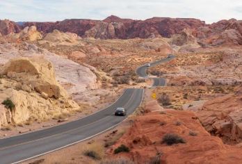 美国拉斯维加斯红石峡谷国家保护区+胡佛水坝+弗里蒙特街1日游【[绝色风光]一路饱览山海画卷！各地标盛景无缝衔接！帧帧皆壁纸，随手拍都是大片质感！】