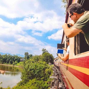 曼谷出发死亡铁路与爱侣湾瀑布一日游