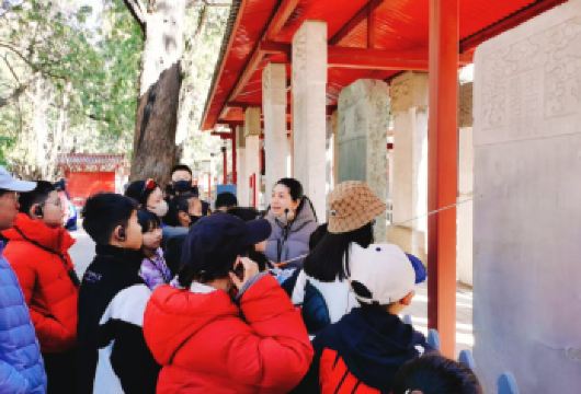 北京孔庙国子监2.5小时深度人文15精品小团，解码古代学府【[安心纯玩]15人精品小团，乐享品质游览，全程无任何购物。杜绝走马观花，】