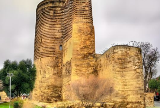 巴库市区包车一日游【10H专车接送/行程可调】【10H专属包车 + 灵活调程，全程空调用车 + 酒店接送，省却交通烦恼，深度解锁巴库老城与现代地标。】