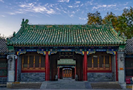 北京恭王府-汉服体验半日游-穿汉服逛王府【品牌导游：持证上岗，定期考核，真人精讲，带您探秘皇家园林恭王府的前世今生，沾沾福气带回家。】