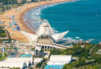 青岛纺织博物馆+胶州湾大桥+金沙滩啤酒城+唐岛湾公园一日游【穿越——桥与隧 漫步——金沙滩 相约——唐岛湾 醉美——啤酒城】