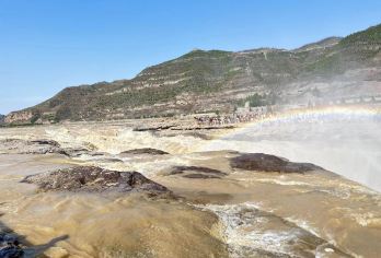 陕西陕西黄河壶口瀑布+黄帝陵轩辕庙一日游【二环内接，含餐导】【当古老的文明和五千年黄帝手植柏出现在眼前时，只有震撼】