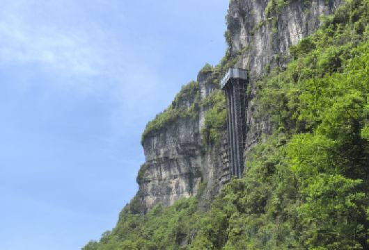 重庆武隆一日游纯玩天生三桥仙女山2-8人小团含车门票周边旅游【提供主城多区域商圈上门接客（范围：主城重要商圈上门接 解放碑 观音桥 南坪商圈）】