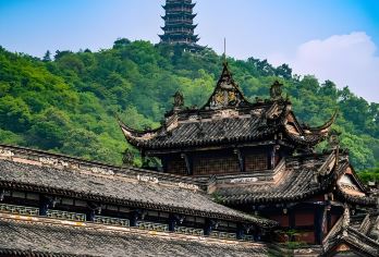 成都都江堰+仰天窝广场+钟书阁+南桥夜景一日游【景点可选|可选英文导游|专车接送|行程可调|可定制行程】