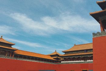 北京故宫博物院+八达岭长城一日游｜可选上门接可选VIP私家团【[优质服务]专业导游，全程陪同讲解，十年以上经验导游，体验三分看七分听的魅力。赠无线耳麦。】