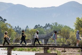广西桂林东漓古村&阳朔兴坪古镇私家团一日游｜赏小众山水风景T【不一 样的旅行亮点小众山旅行 让你重新认识，这个城】